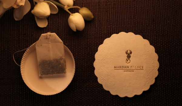 Kağıt Bardak Altı